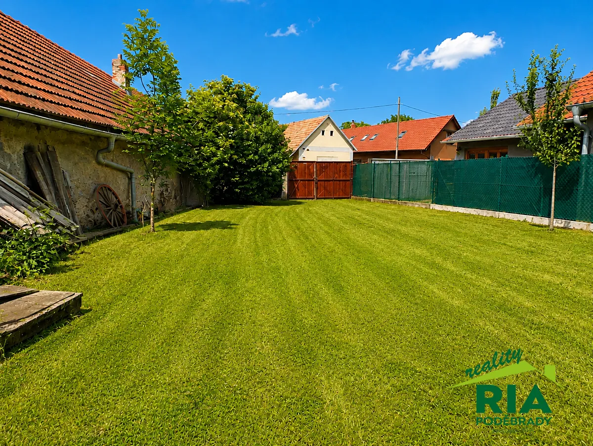 Prodej rodinného domu 360 m², pozemek 632 m²